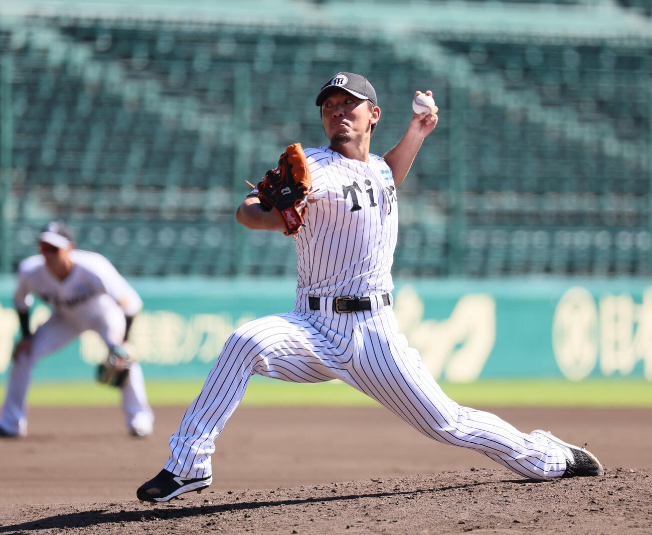 シート打撃に登板した阪神伊藤将司（撮影・宮崎幸一）