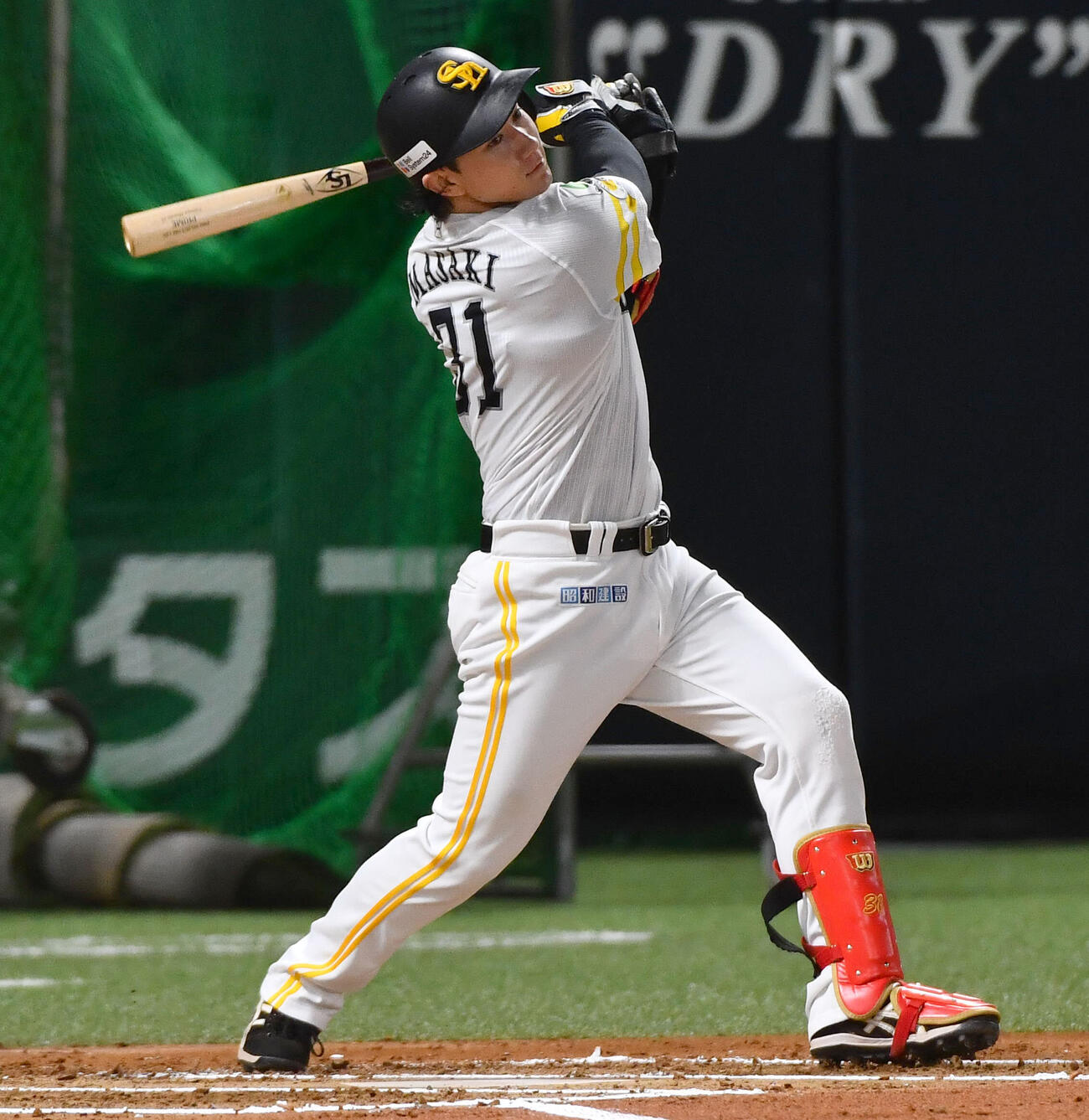 ライブBPで二塁打を放つソフトバンク正木智也（撮影・岩下翔太）