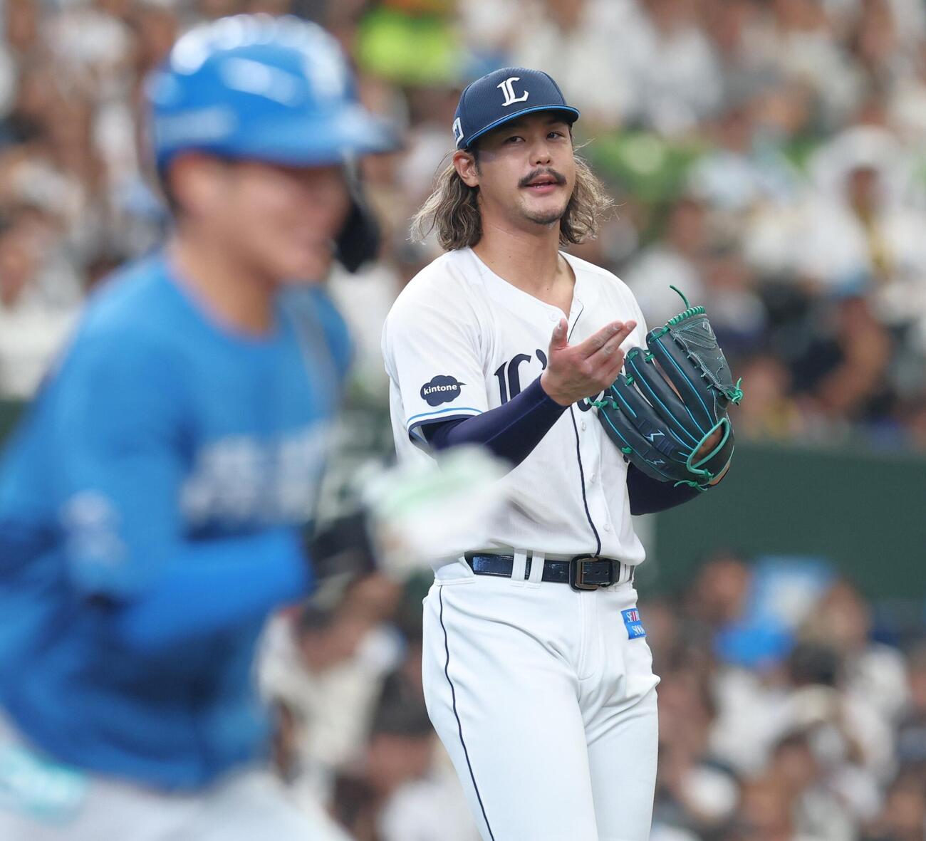 西武対日本ハム　2回表日本ハム2死二塁、奈良間大己を三振にとる高橋光成（撮影・黒川智章）
