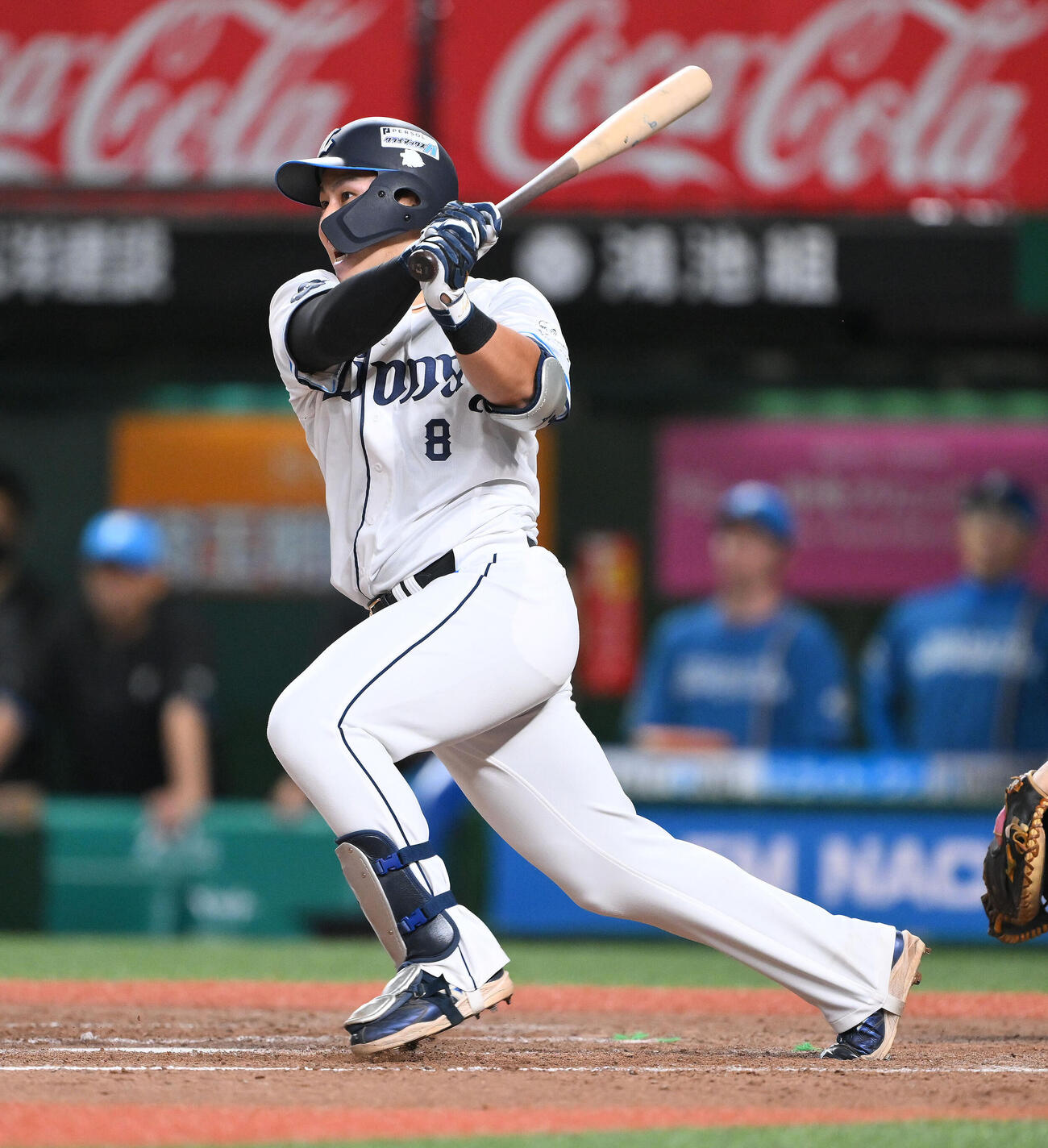 西武対日本ハム　9回裏西武2死、渡部聖弥は左前打を放つ（撮影・滝沢徹郎）
