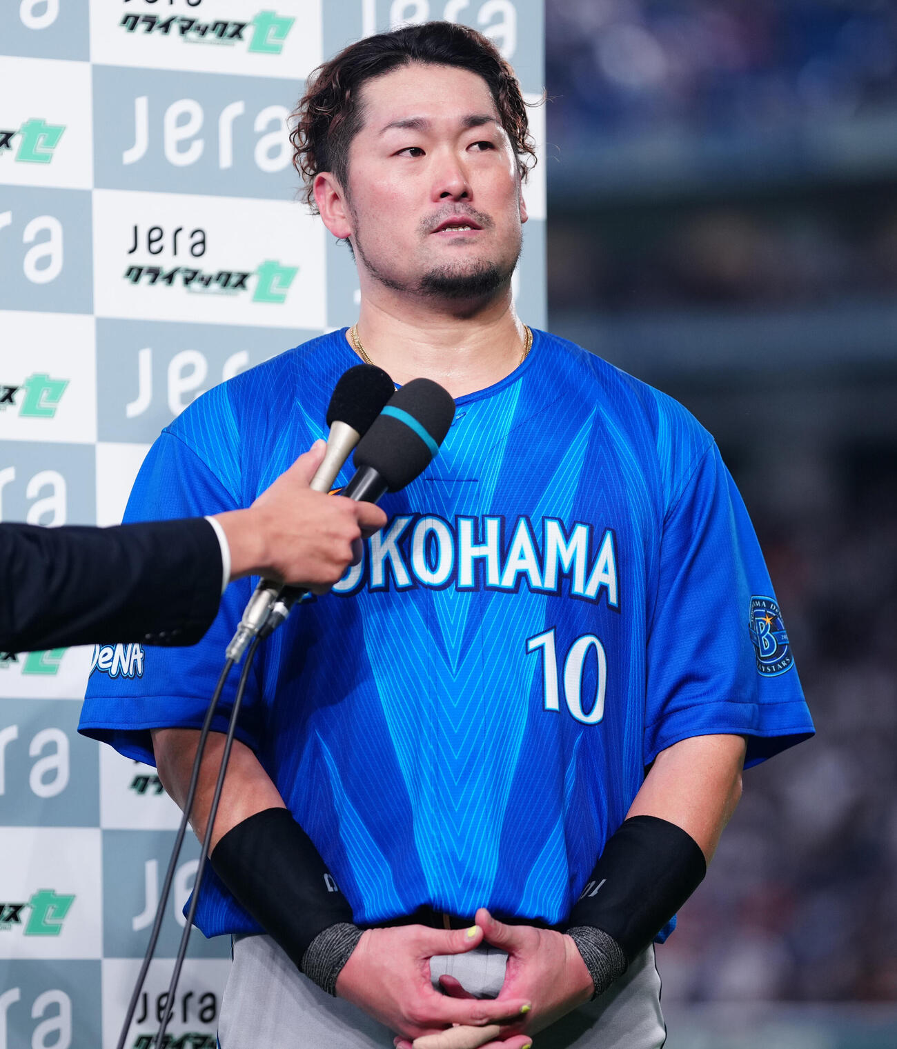 巨人対DeNA　ヒーローインタビューに臨むDeNA戸柱恭孝（撮影・鈴木みどり）