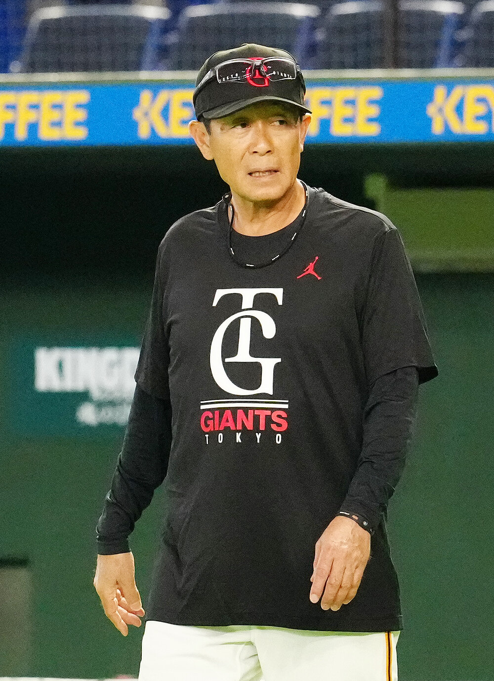 巨人川相昌弘ディフェンスチーフコーチ（2026年7月撮影）