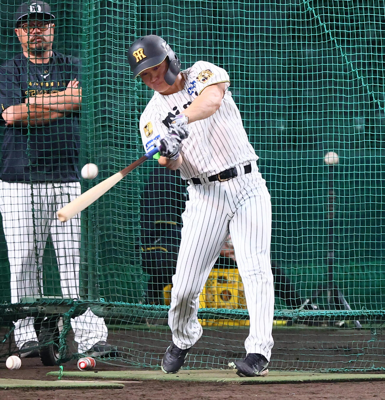 CSファイナル前日練習　打撃練習する阪神森下翔太（撮影・加藤哉）