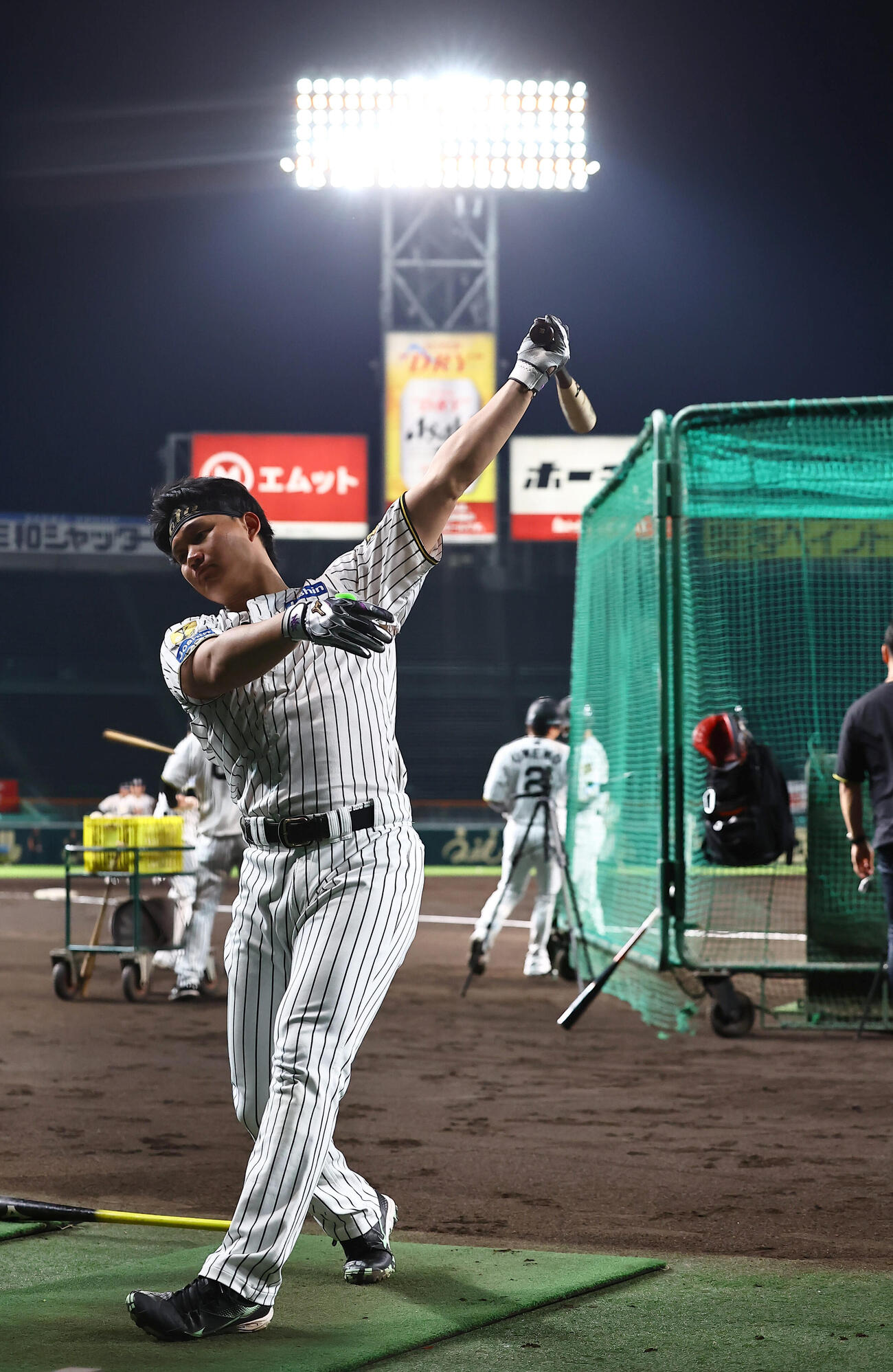 打撃練習をする森森下翔太（撮影・上田博志）