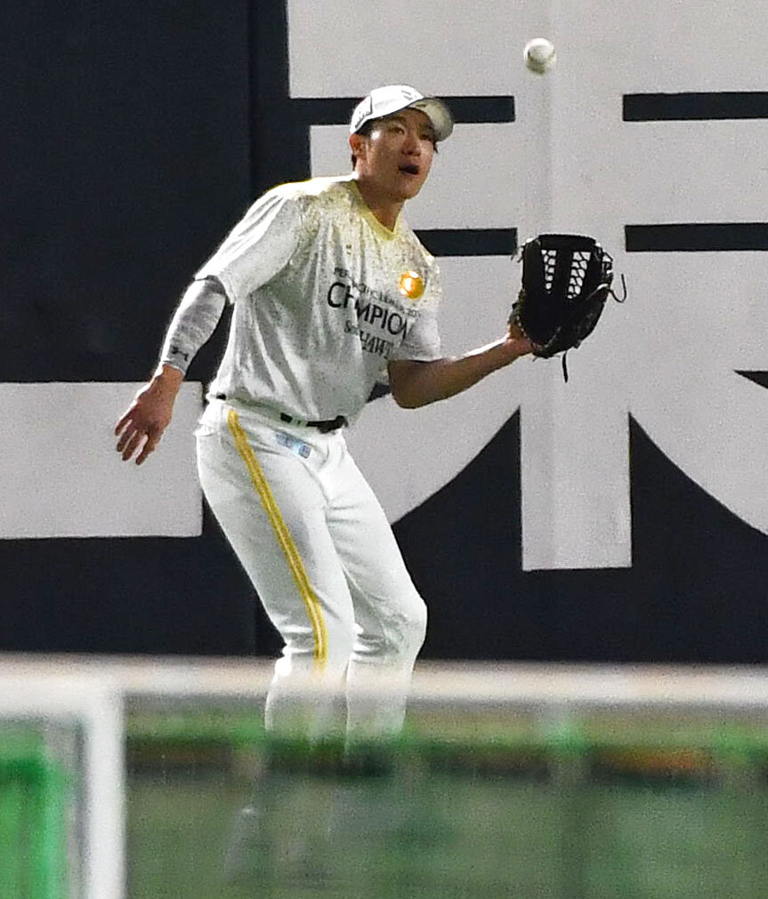 ソフトバンク対日本ハム　守備練習を行うソフトバンク柳田悠岐（撮影・岩下翔太）