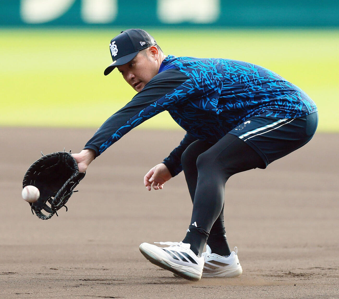 阪神対DeNA　試合前の練習に励むDeNA筒香嘉智（撮影・上山淳一）