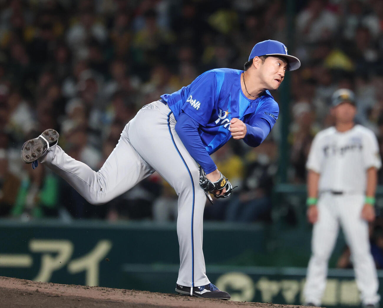 阪神対DeNA DeNA2番手で登板し力投する岩田将貴（撮影・増田悦実）