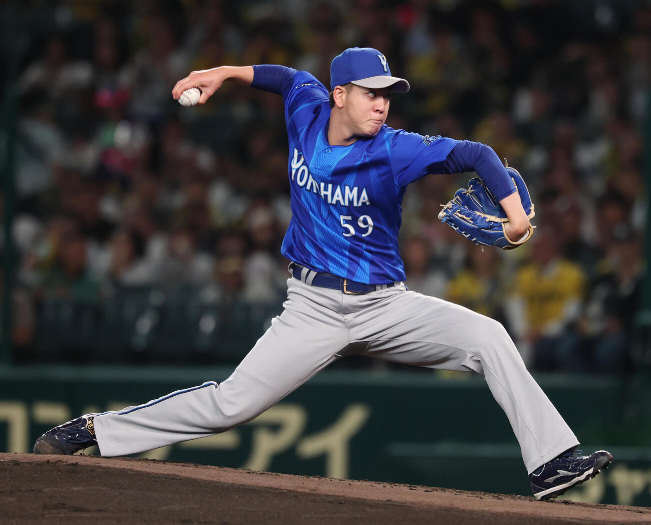 阪神対DeNA　先発し力投するDeNA平良拳太郎（撮影・増田悦実）