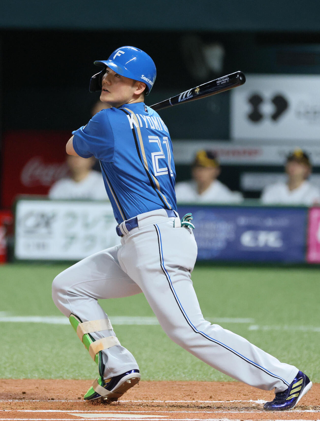 ソフトバンク対日本ハム　1回表日本ハム無死一、二塁、清宮幸太郎は先制左前適時打を放つ（撮影・加藤孝規）