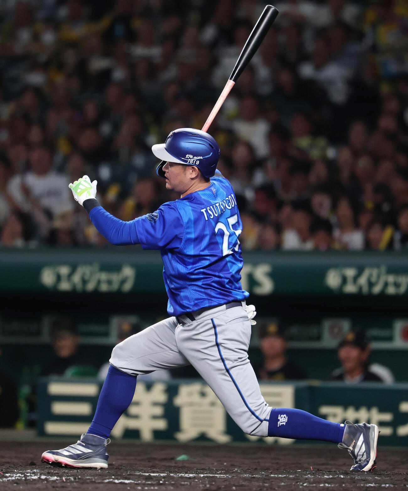 阪神対DeNA 5回表DeNA1死一、二塁、三振に倒れる筒香嘉智（撮影・増田悦実）