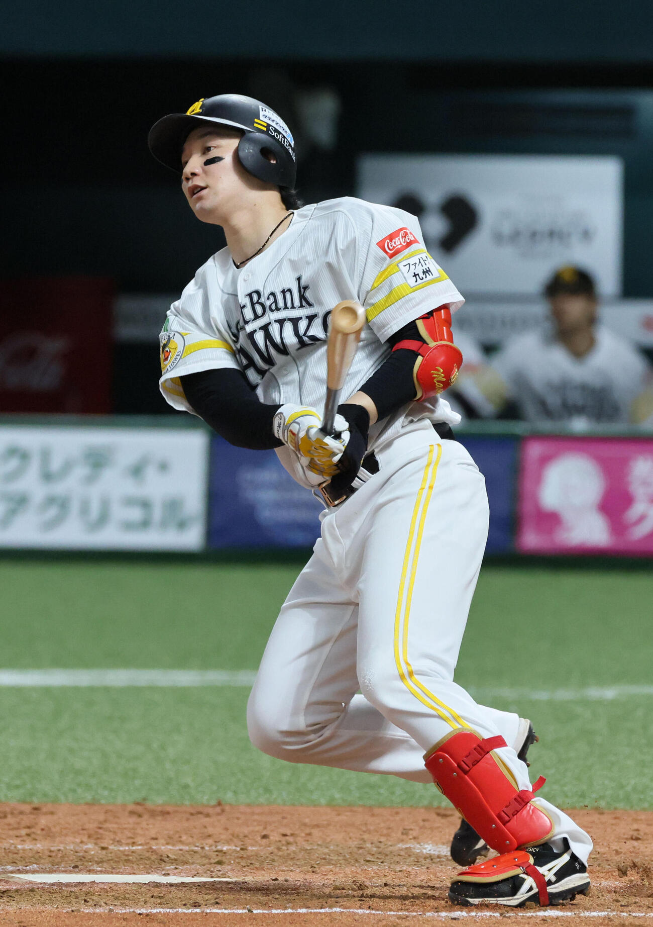ソフトバンク対日本ハム　3回裏ソフトバンク無死三塁、正木智也は左越え適時二塁打を放つ（撮影・加藤孝規）