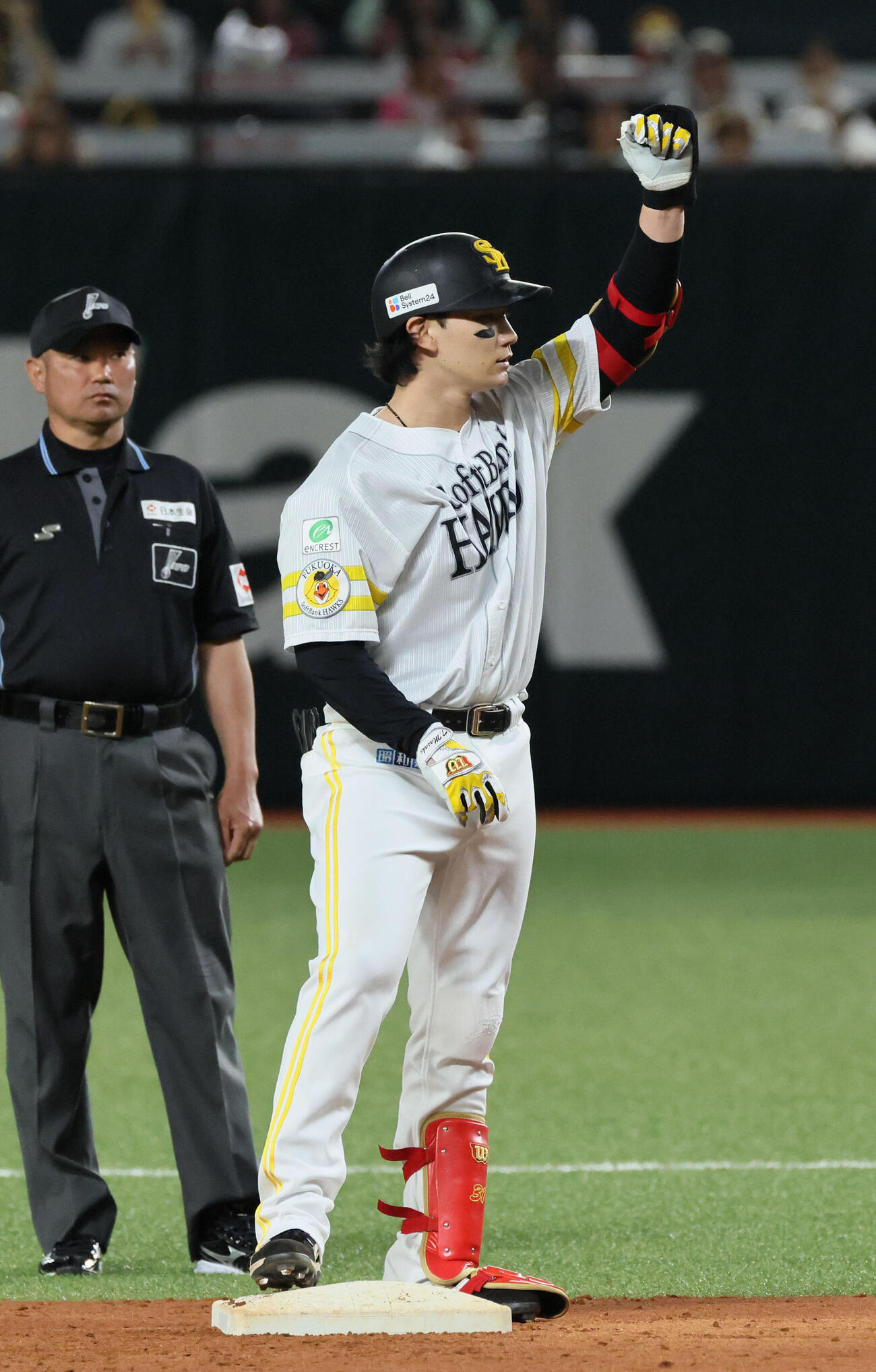 ソフトバンク対日本ハム　3回裏ソフトバンク無死三塁、正木智也は左越え適時二塁打を放つ（撮影・加藤孝規）