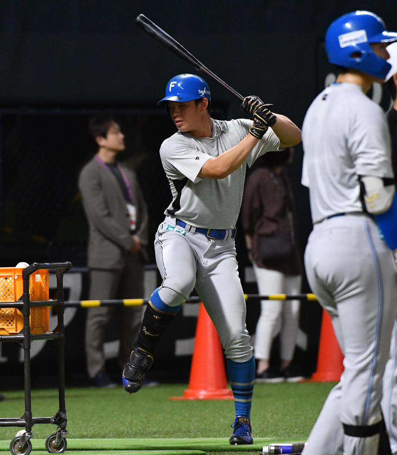 ソフトバンク対日本ハム　チームに合流し、打撃練習を行う日本ハム藤森海斗（撮影・岩下翔太）