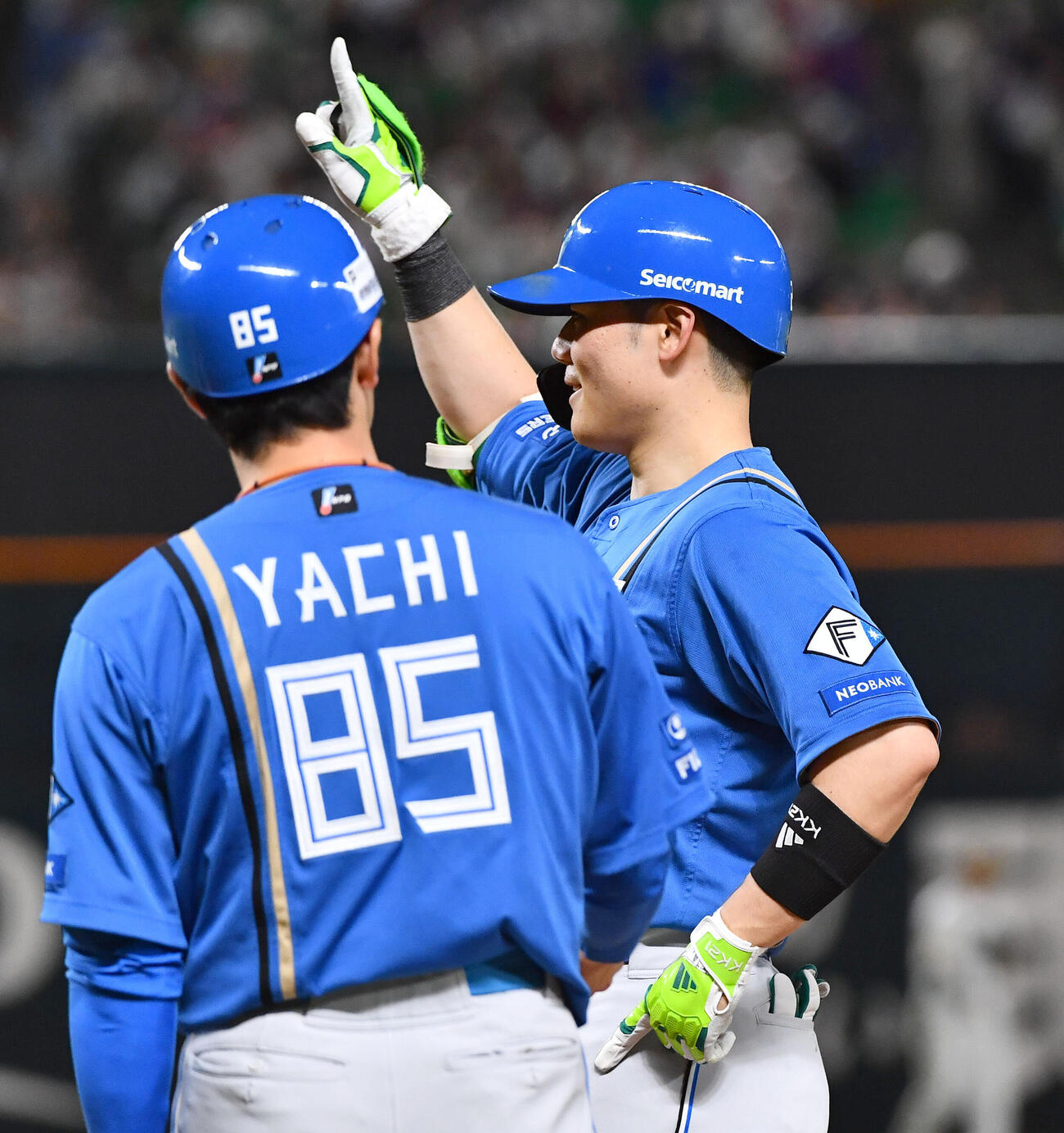ソフトバンク対日本ハム　1回表日本ハム2死一、二塁、右前に先制の適時打を放ち、笑顔を見せる清宮幸太郎（撮影・岩下翔太）