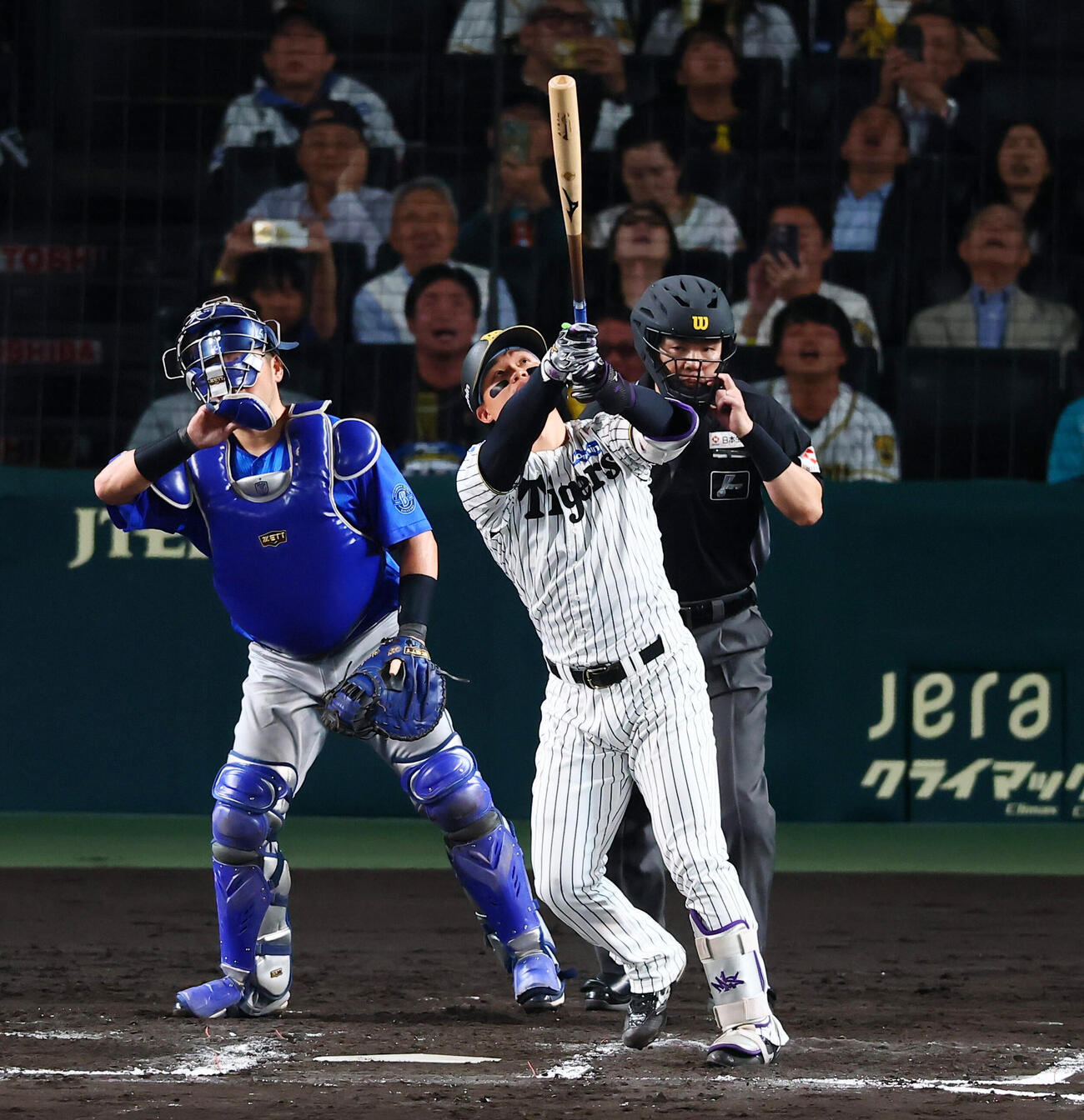 阪神対DeNA 7回裏阪神1死一塁、代打森下翔太は中飛に倒れる。投手片山皓心（撮影・加藤哉）
