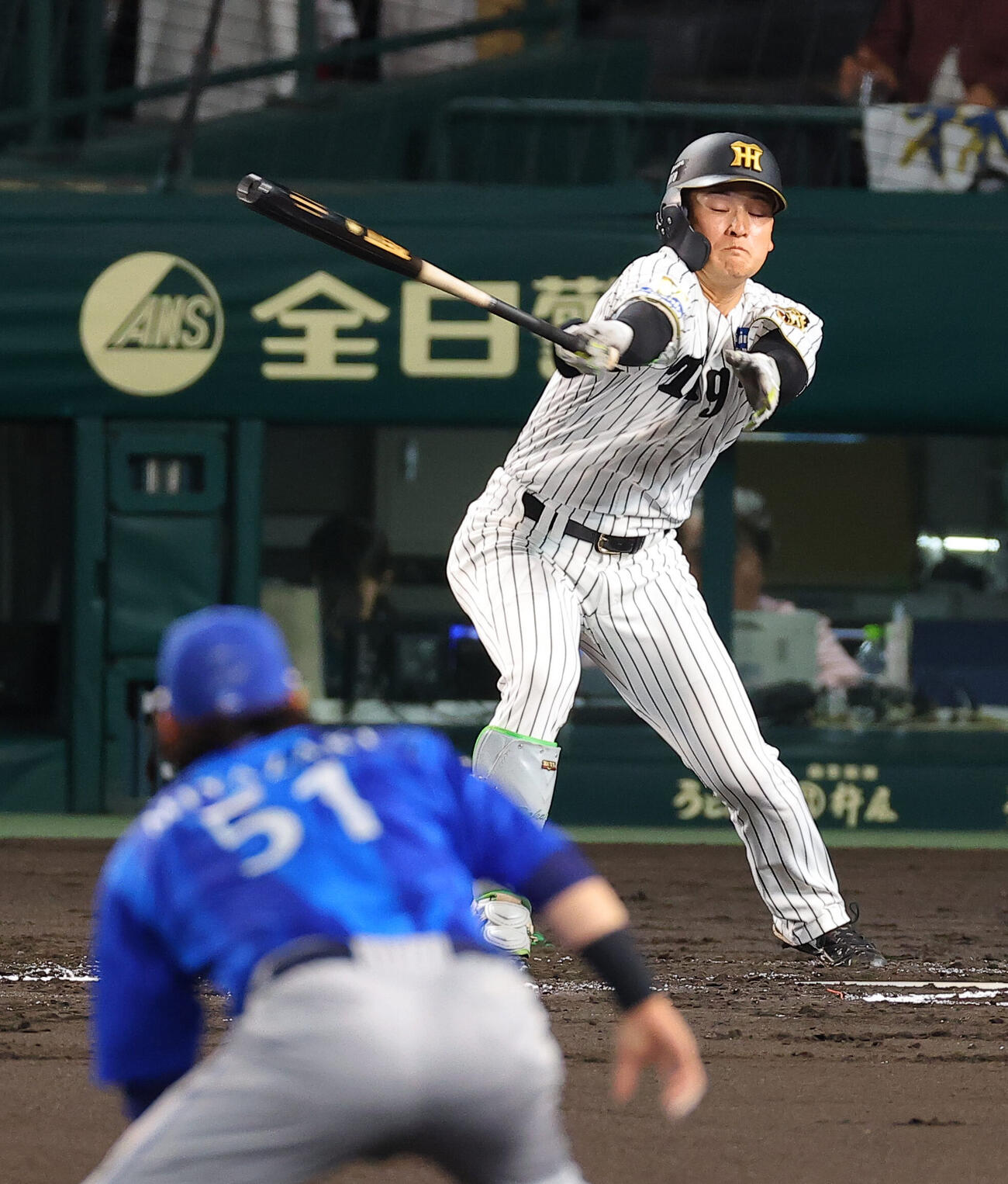 阪神対DeNA 2回裏阪神無死一塁、高寺望夢は三振に倒れる（撮影・上田博志）