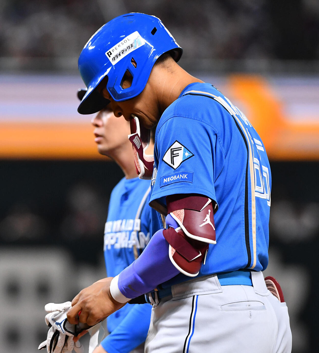 ソフトバンク対日本ハム　8回表日本ハム2死二、三塁、中飛に倒れた万波中正（撮影・岩下翔太）