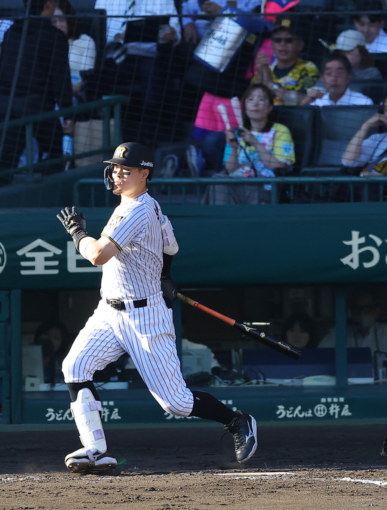 阪神対DeNA 5回裏阪神1死、佐藤輝明は安打を放つ（撮影・上田博志）