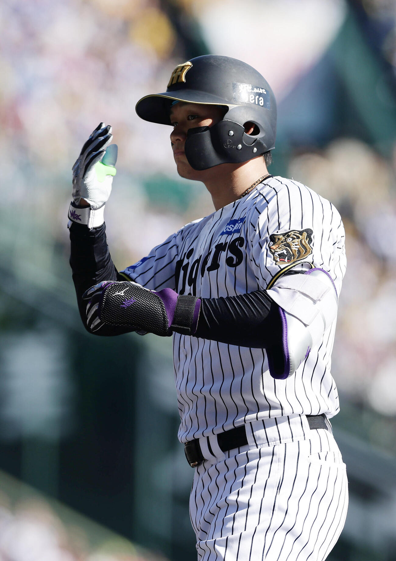 阪神対DeNA 1回裏阪神1死一塁、左前打を放った森下翔太（撮影・前田充）
