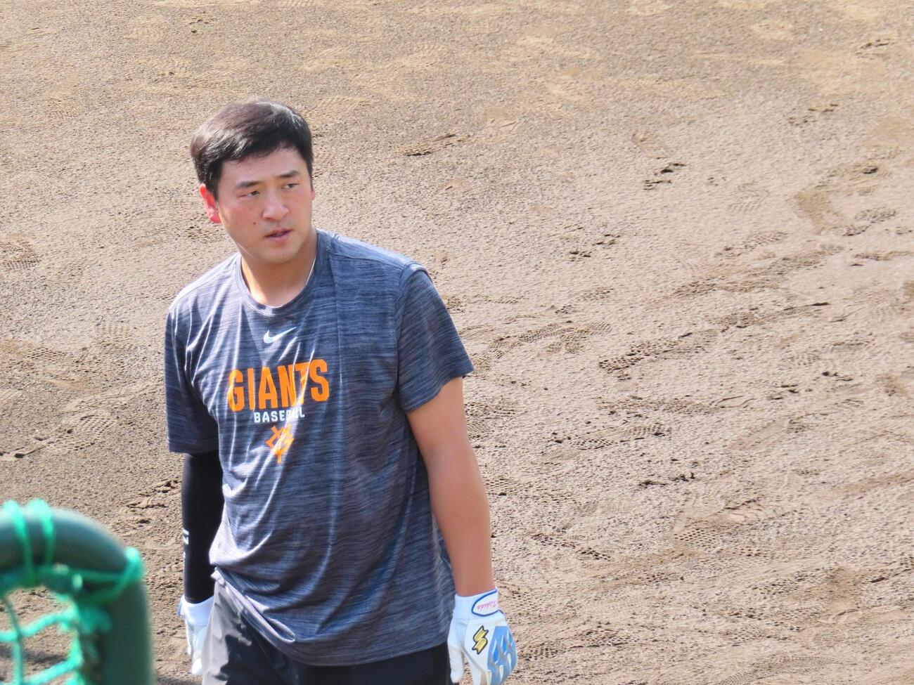 巨人秋季練習　打撃練習を行う岸田行倫