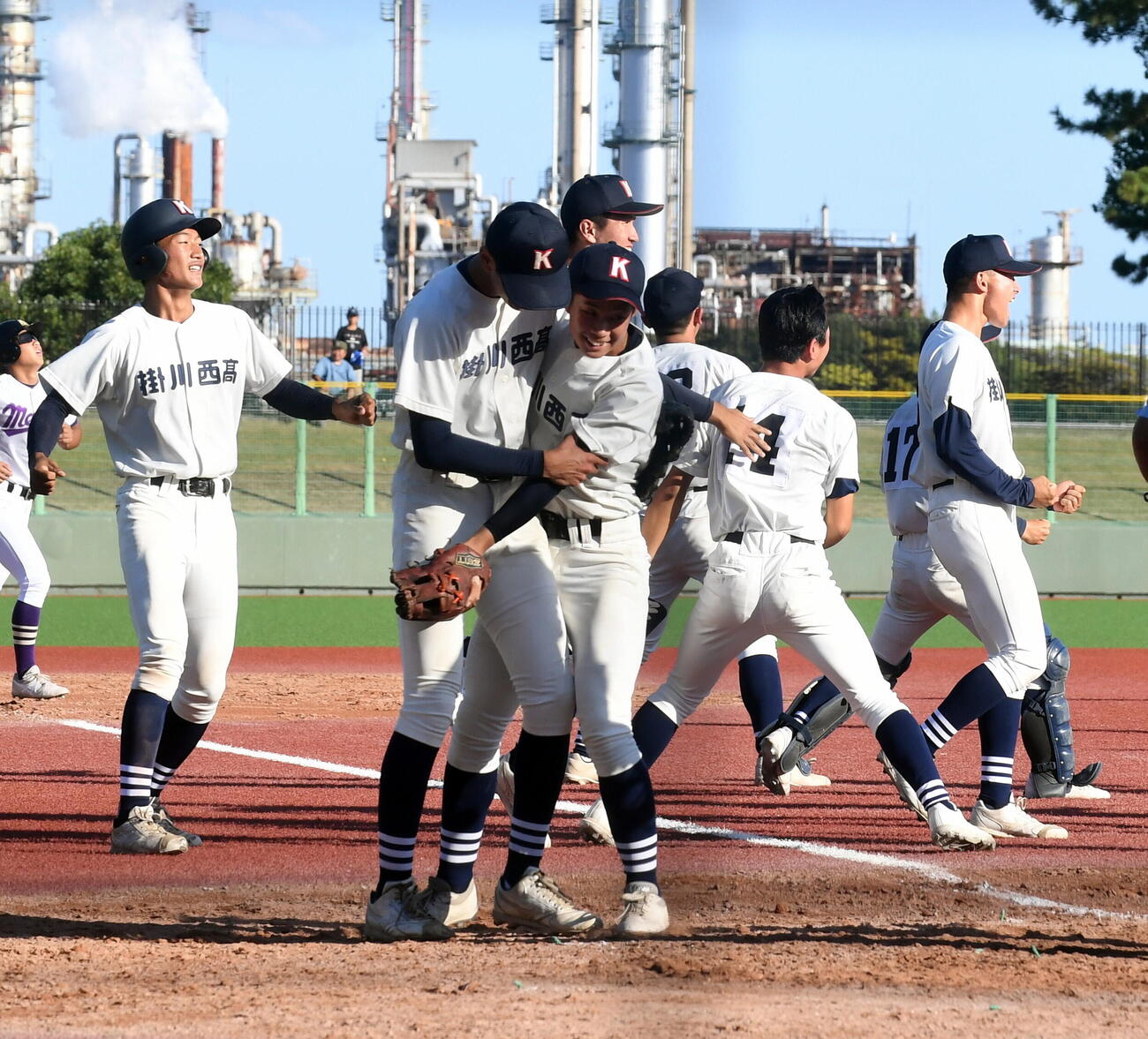 掛川西対愛工大名電　準決勝進出に喜びを爆発させる掛川西の選手たち