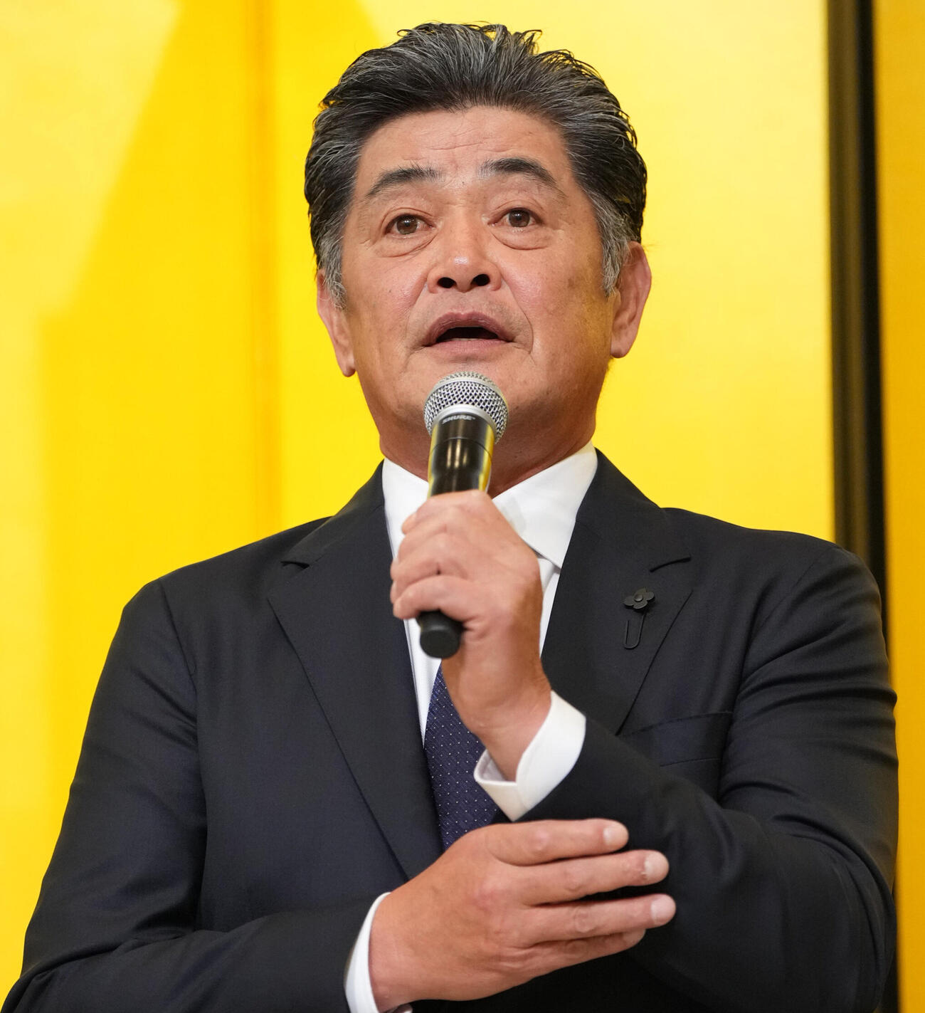 2026年10月15日、就任会見を行いあいさつをする中日工藤公康新監督