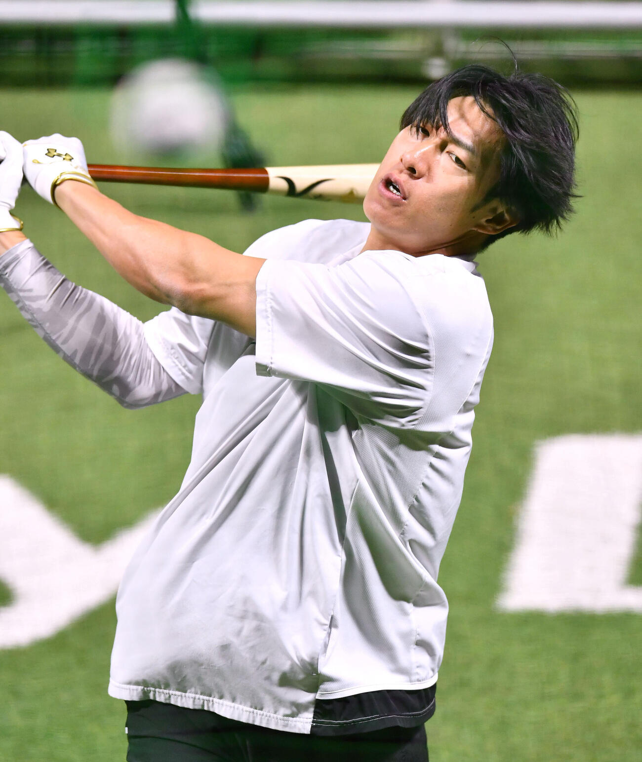 打撃練習を行うソフトバンク柳田悠岐（撮影・岩下翔太）