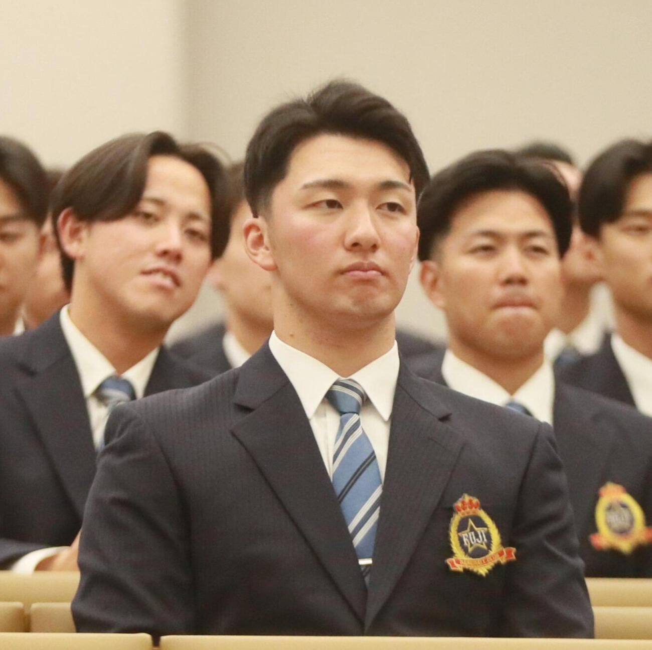指名の瞬間を待つ富士大・角田楓斗投手（撮影・高橋香奈）