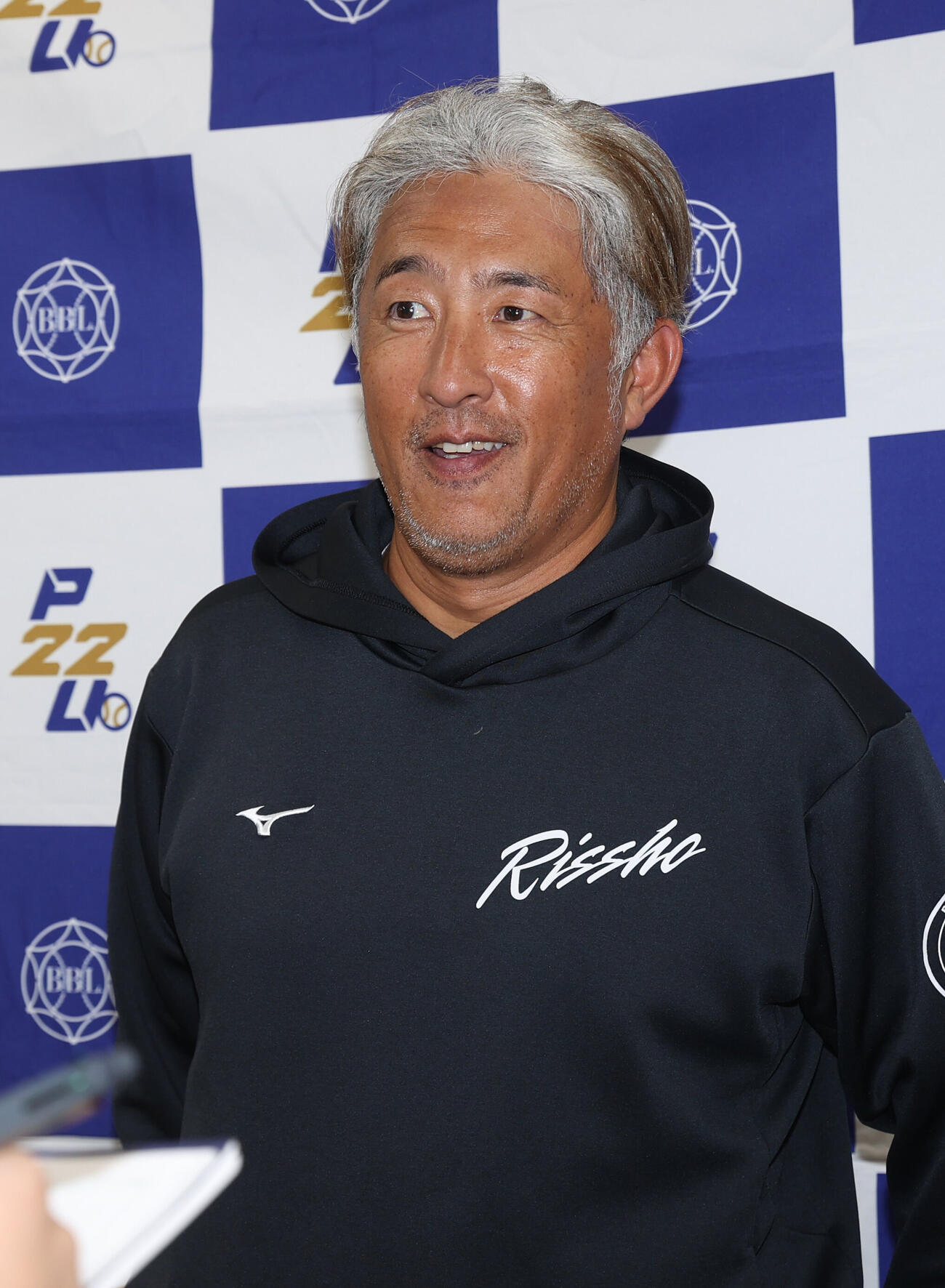 立正大・金剛弘樹監督（26年10月21日撮影）