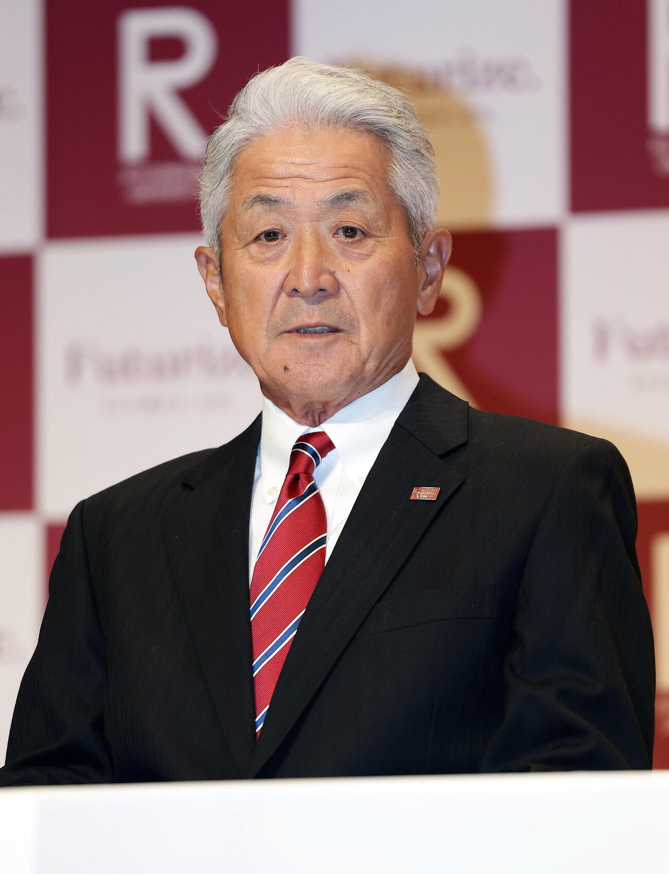 西野啓也と有馬伽久のドラフト指名を見守った立命大・片山正之監督（撮影・前田充）