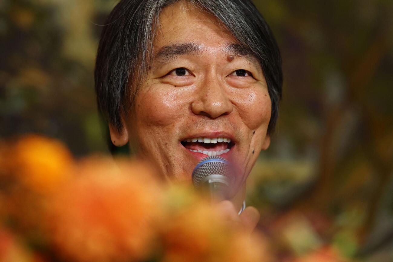 会見に臨む巨人松井秀喜新監督（ロイター）