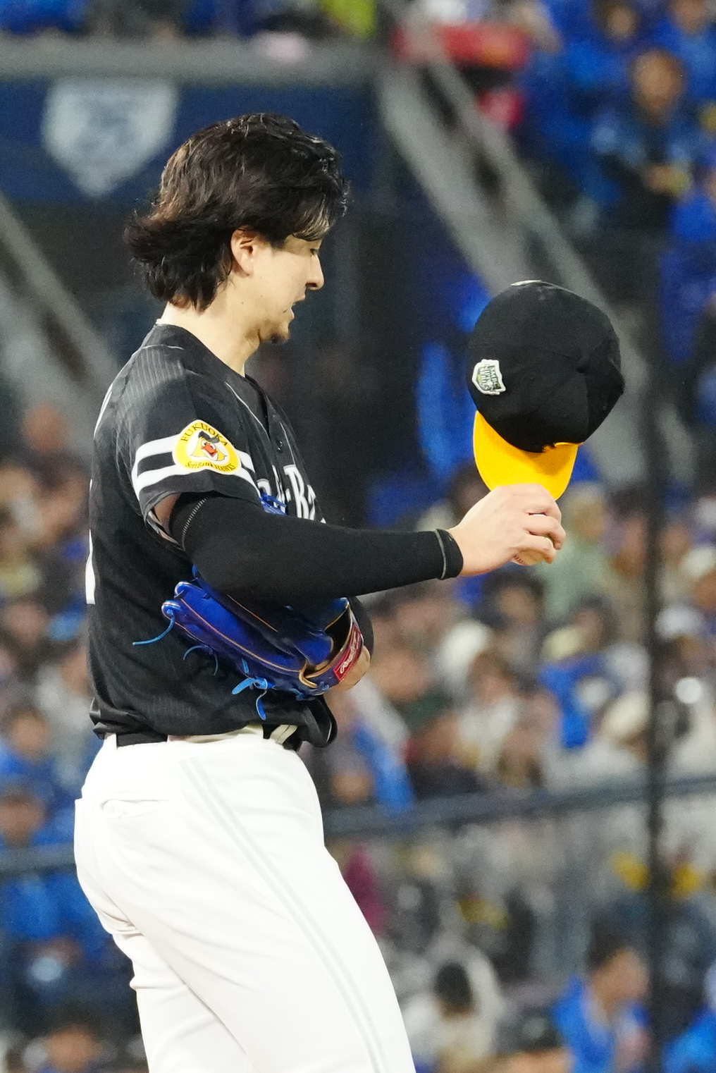 DeNA対ソフトバンク　1回裏DeNA無死、度会隆輝に死球を与えた上沢直之（撮影・江口和貴）