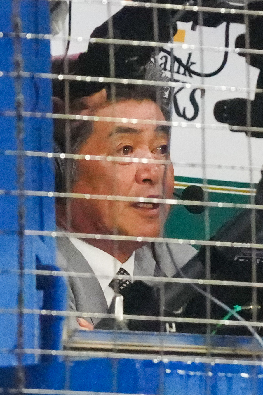 DeNA対ソフトバンク　テレビ中継の解説を務める中日工藤公康監督（撮影・江口和貴）