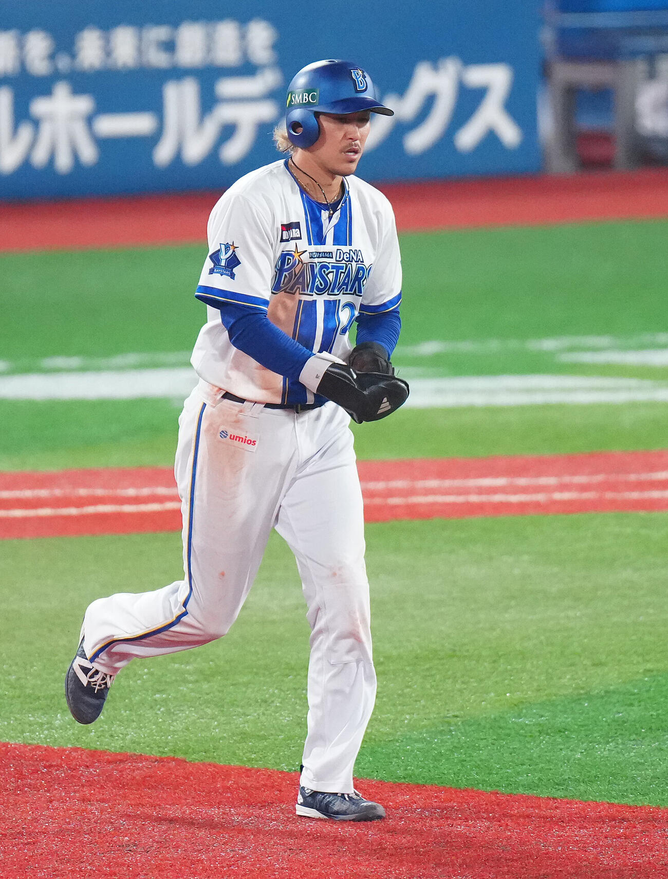 DeNA対ソフトバンク　7回裏DeNA1死一塁、打者林琢真の時、上沢直之のボークで二塁へ進む一塁走者三森大貴（撮影・鈴木みどり）