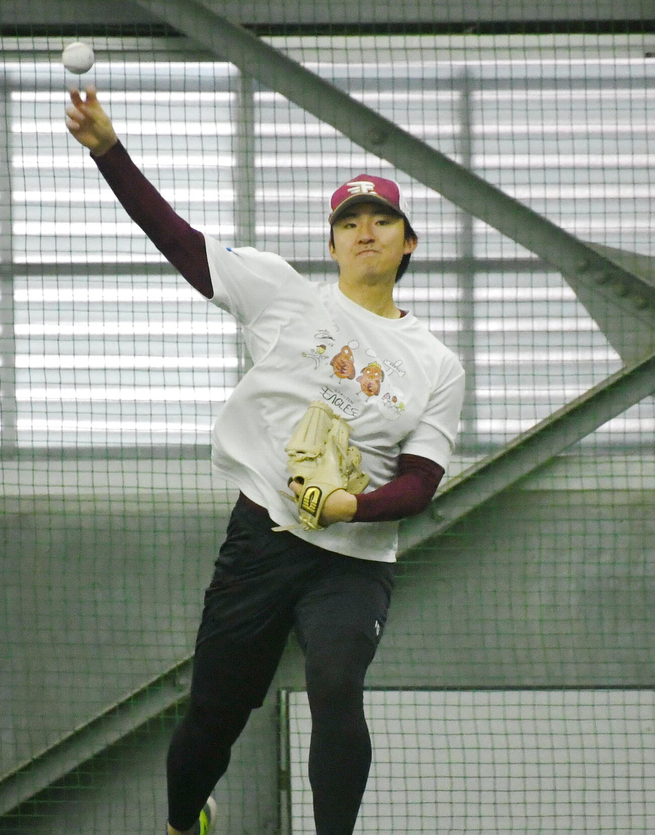 秋季練習に参加した楽天荘司康誠