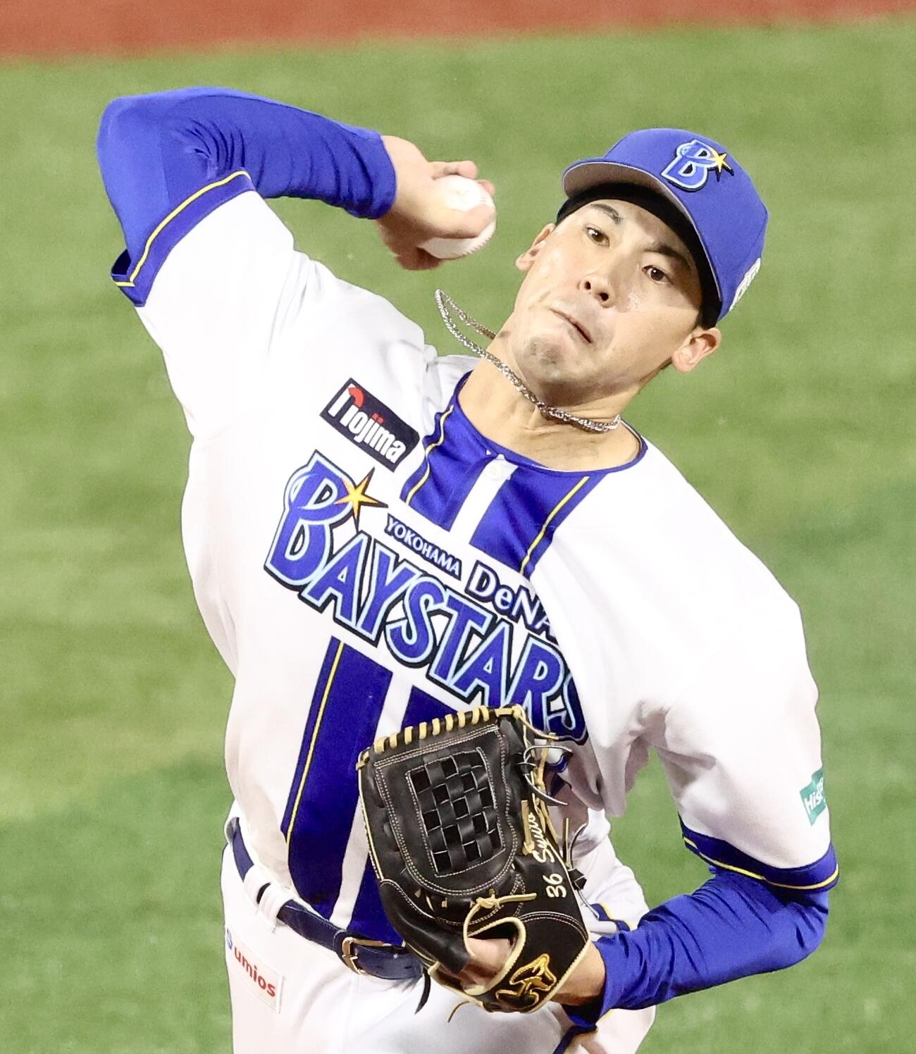 DeNA対ソフトバンク　先発登板で力投するDeNA尾形崇斗（撮影・河田真司）