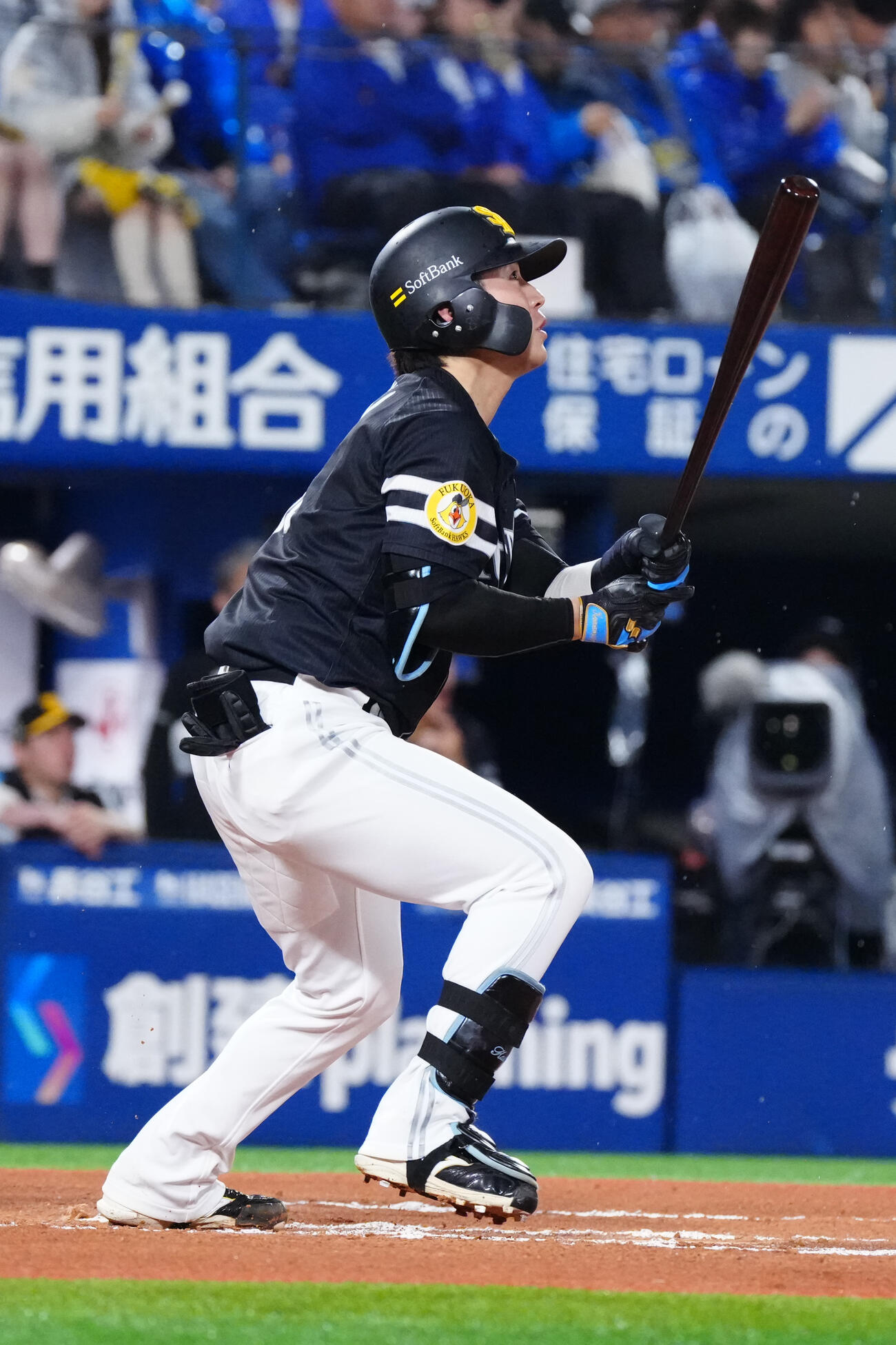DeNA対ソフトバンク　10回表ソフトバンク1死、本塁打を放つ川村友斗（撮影・江口和貴）