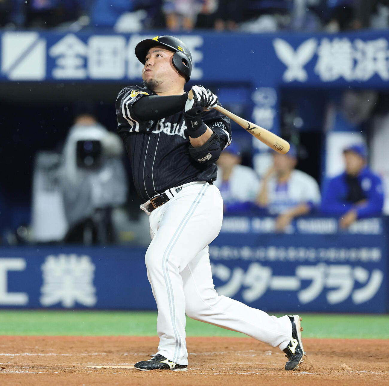 DeNA対ソフトバンク9回表ソフトバンク1死、山川穂高は左越えに同点本塁打を放つ（撮影・梅根麻紀）