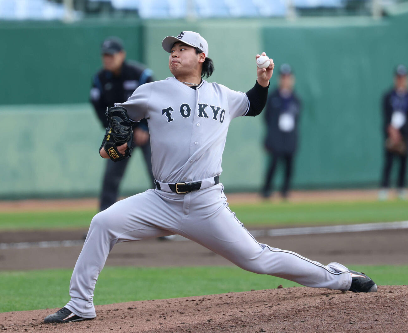 巨人松浦慶斗＝2026年2月