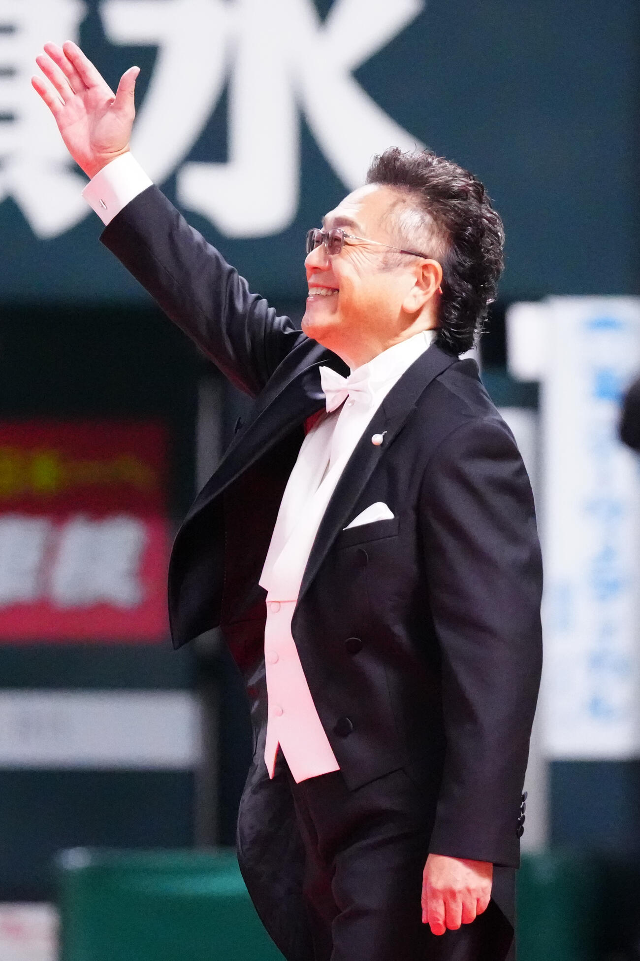 ソフトバンク対DeNA　試合前、君が代独唱したテノール歌手の榛葉昌寛（撮影・江口和貴）
