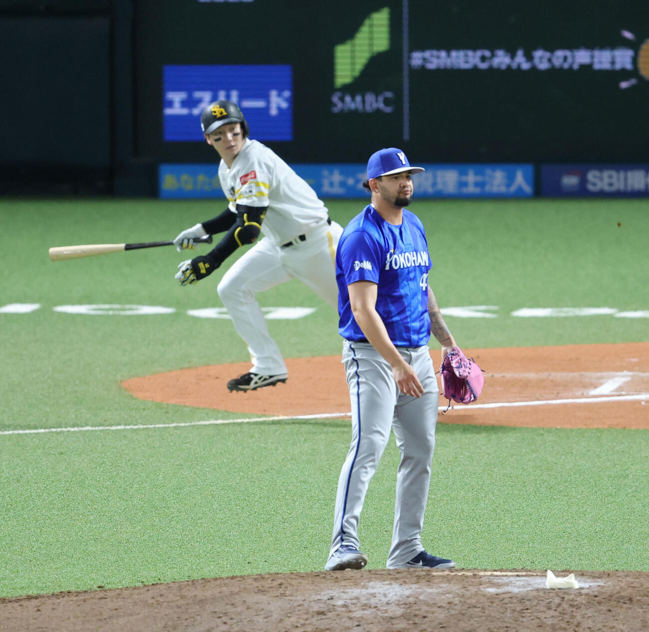 ソフトバンク対DeNA 10回裏ソフトバンク1死、正木智也に左越えサヨナラ本塁打を浴びたルイーズ（撮影・梅根麻紀）