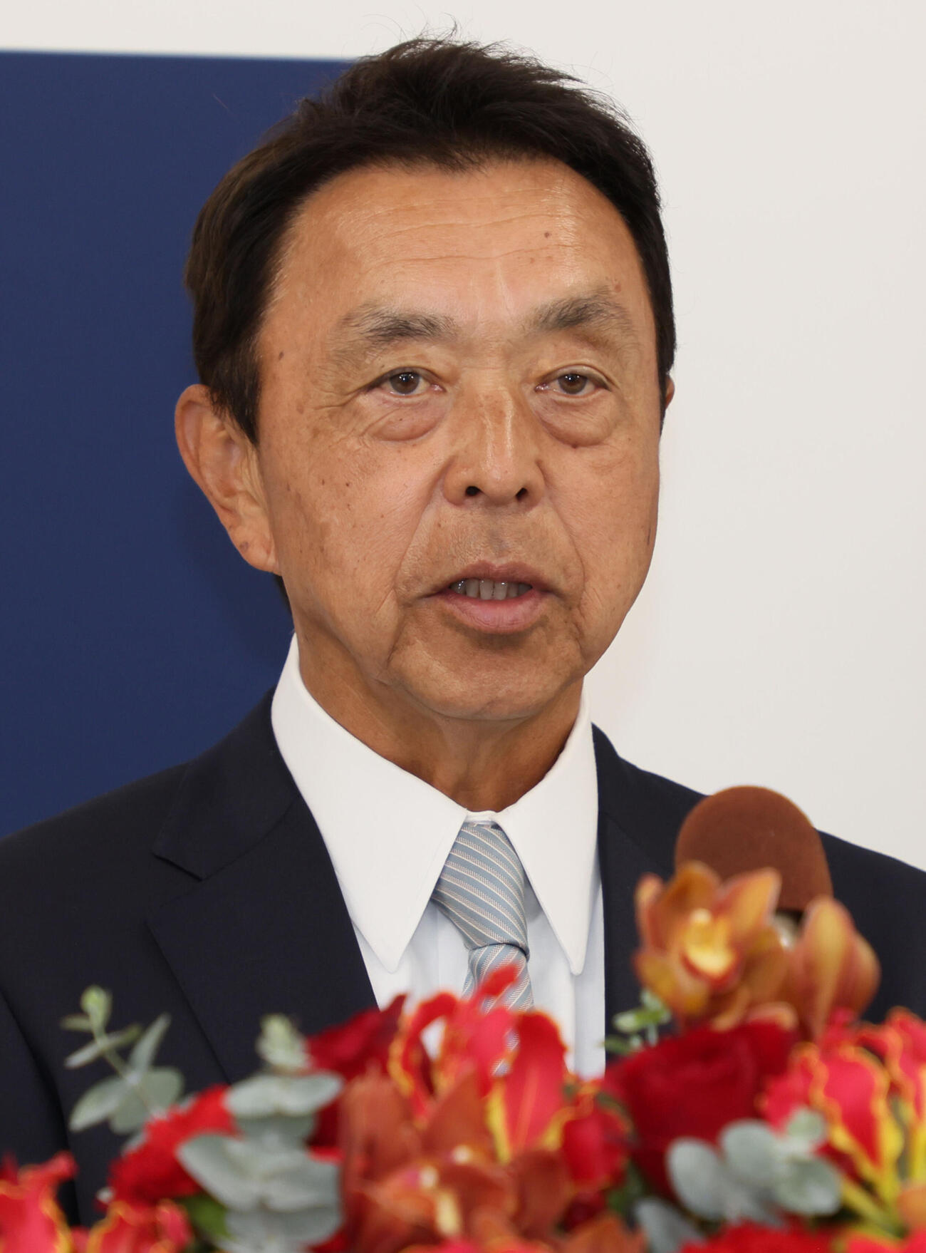 広島の球団副本部長就任が決まり会見する小川淳司氏（撮影・加藤孝規）