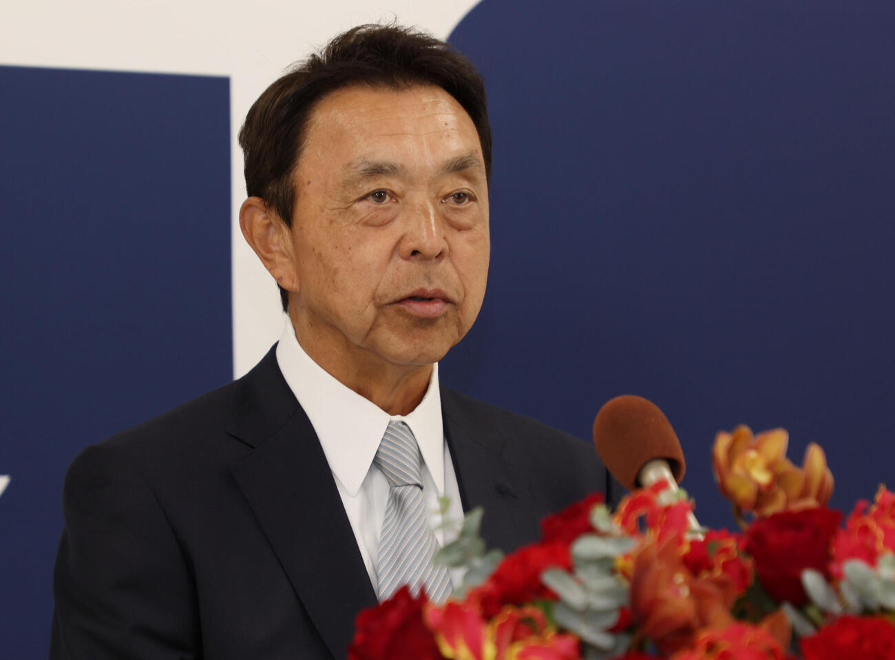 広島の球団副本部長就任が決まり会見する小川淳司氏（撮影・加藤孝規）