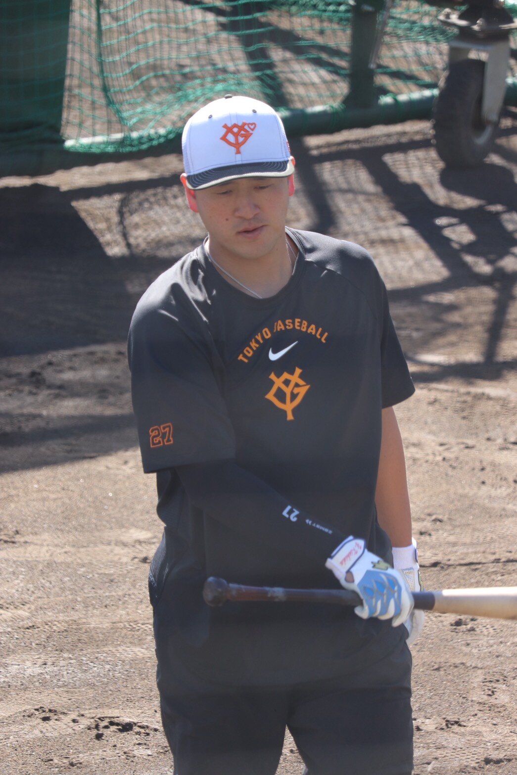 ジャイアンツ球場で秋季練習に臨む巨人岸田行倫