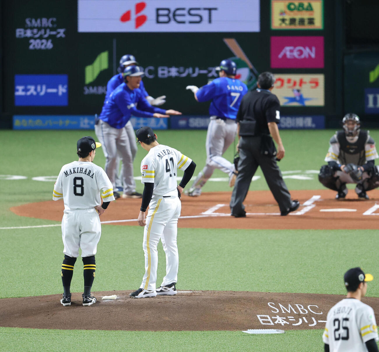 ソフトバンク対DeNA 1回表DeNA1死一塁、佐野恵太に右越え先制2点本塁打を浴びた前田悠伍（撮影・梅根麻紀）