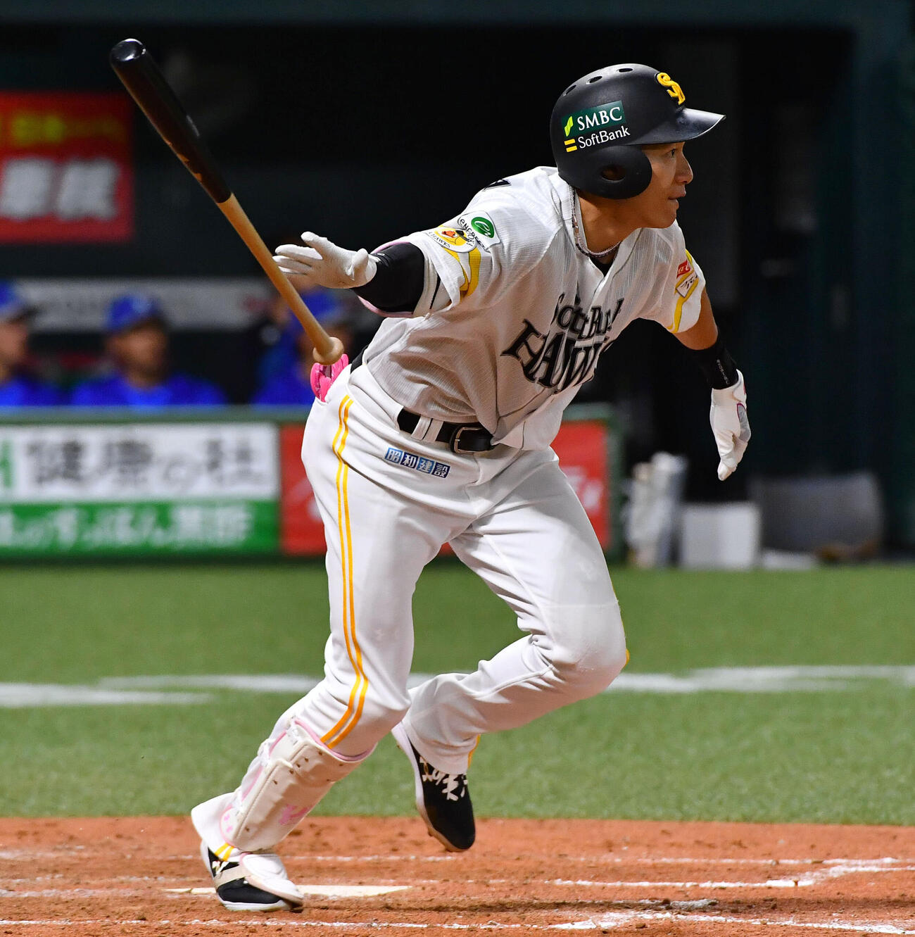 ソフトバンク対DeNA 4回裏ソフトバンク2死三塁、柳田悠岐は勝ち越しの中前適時打を放つ（撮影・岩下翔太）