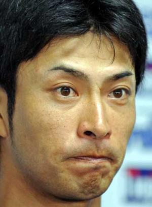 横浜新沼沈痛 母親ら連絡とれず - プロ野球ニュース : nikkansports.com