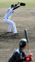 4番手で登板し1回を無失点に抑えた浜田智(撮影・前岡正明)