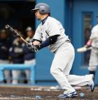 ４回表１死、中前打を放つ中島（撮影・今中雄樹）