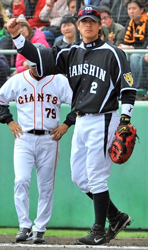 城島「18歳の心境」で一塁デビュー : nikkansports.com